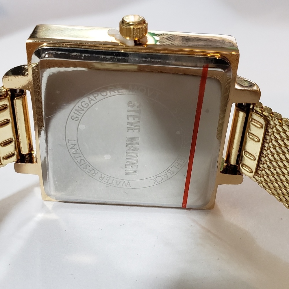Womens watch by Steve madden - Picture 2 of 4